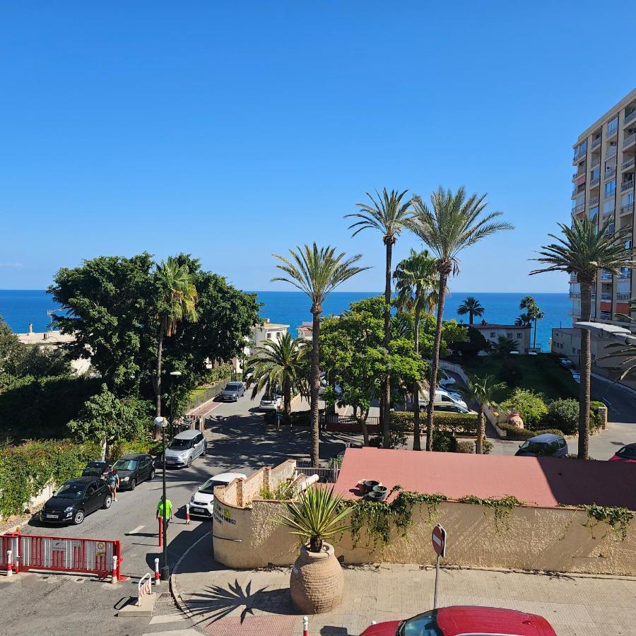 Pueblo Blanco Sea View Apartment By Namaste Elite Торемолинос Екстериор снимка