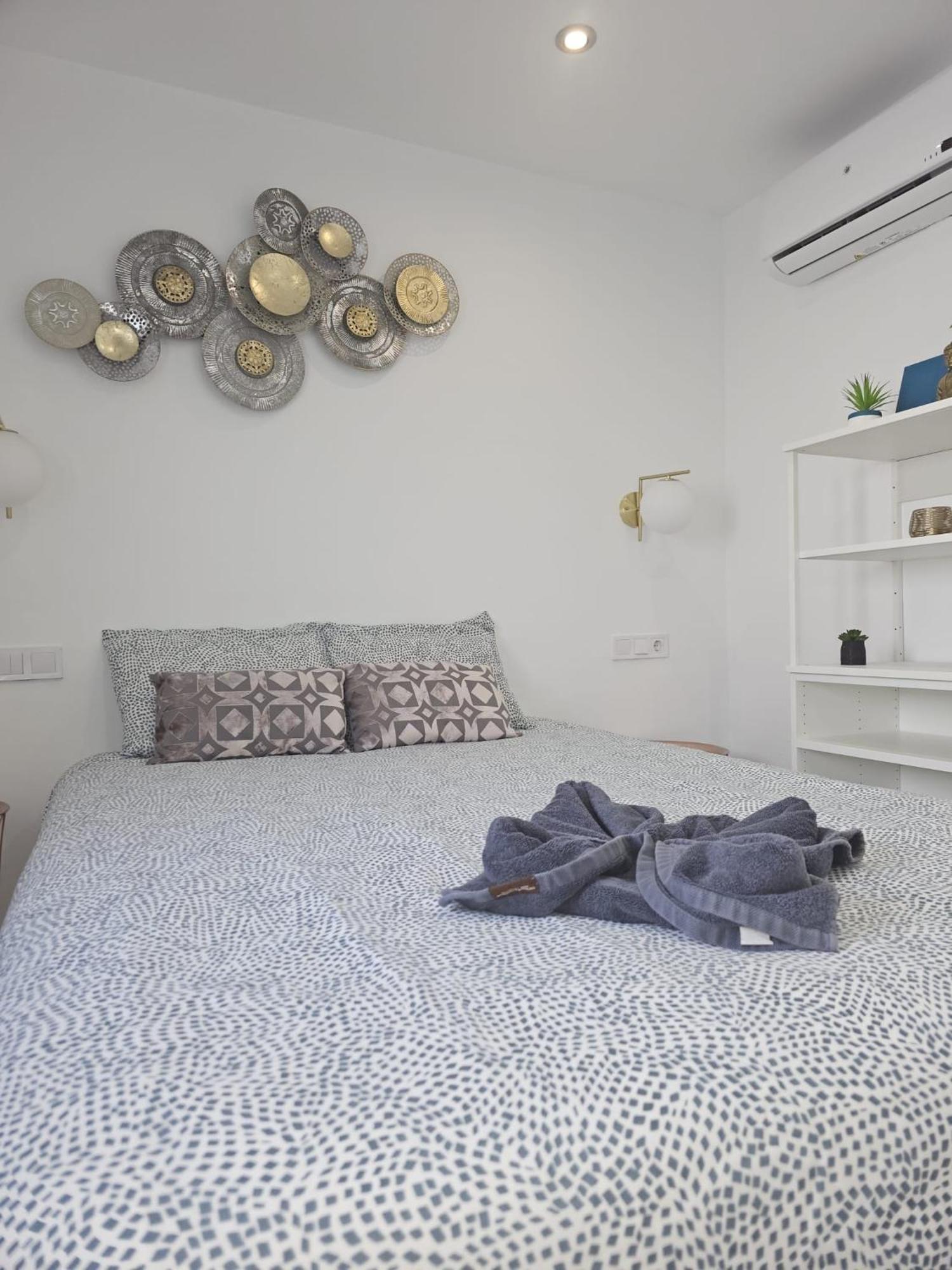 Pueblo Blanco Sea View Apartment By Namaste Elite Торемолинос Екстериор снимка